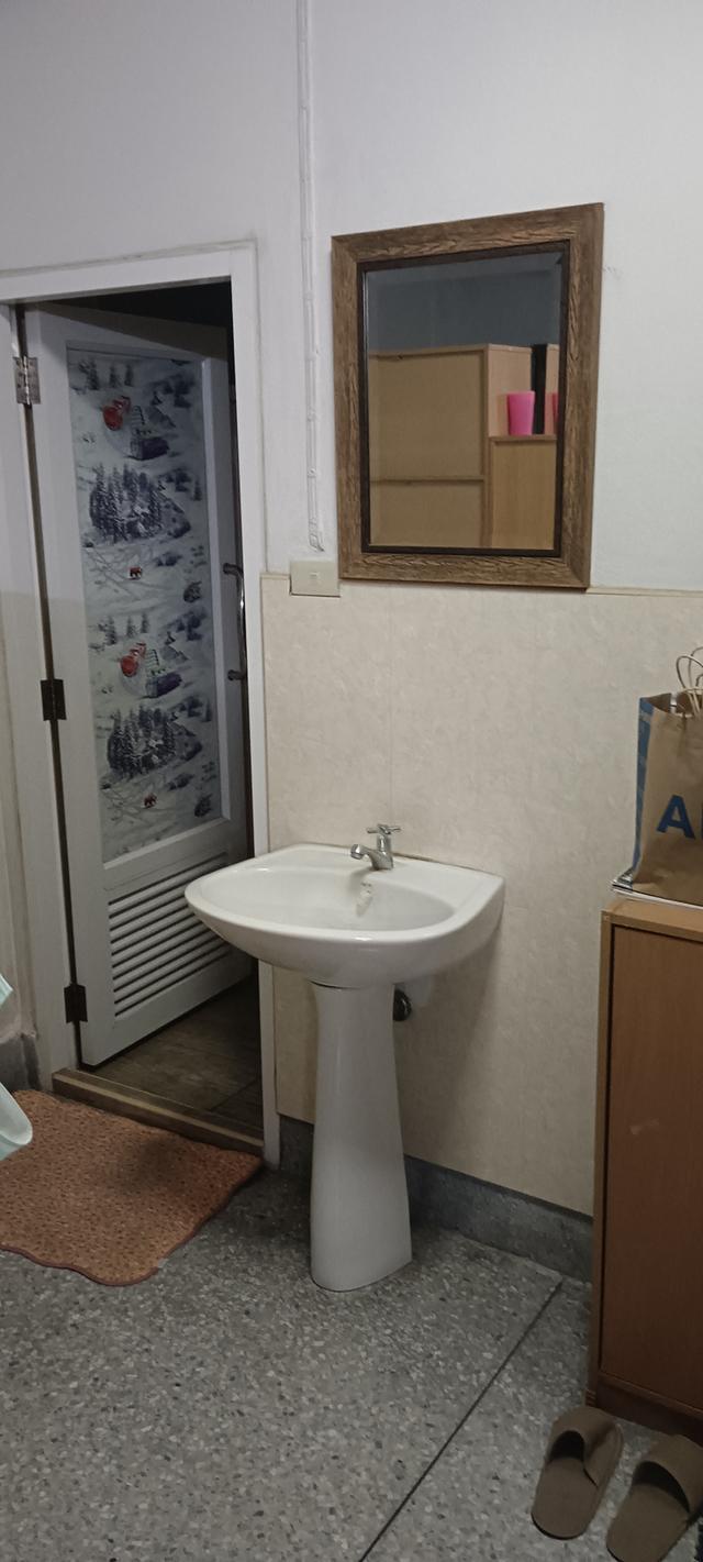 บ้านแฝด 3 ห้องนอน 2 ห้องน้ำ 17