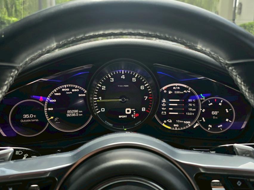 Panamera4 E hybrid 13