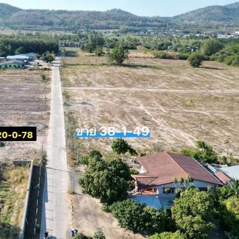 ขายที่ดินเขาคันทรงผังสีม่วงลาย อ.ศรีราชา จ.ชลบุรี เนื้อที่ 20-0-78 ไร่ ผังเมืองสีม่วงลาย 2