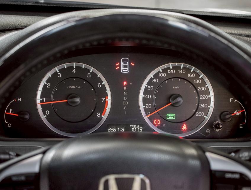 HONDA ACCORD 2.0 EL i-VTEC ปี 2013 8