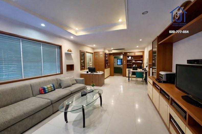 ขายบ้านเดี่ยว 3 ชั้น + โกดัง 200 ตารางวา ถนนติวานนท์  ซอยติวานนท์-ปากเกร็ด 28 ใกล้รถไฟฟ้า 6