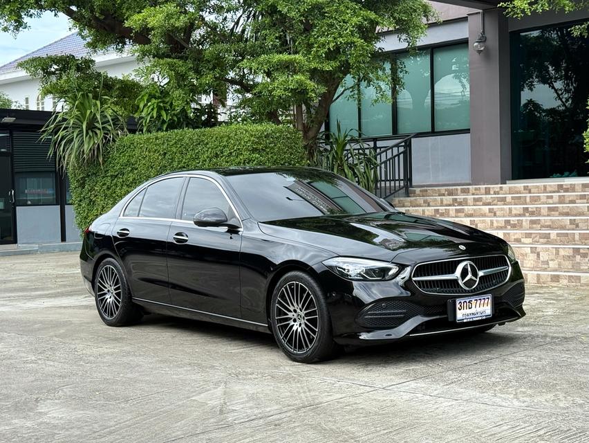 2023 BENZ C220D W206 รถมือเดียวออกป้ายแดง รถวิ่งน้อย เข้าศูนย์ทุกระยะ ไม่เคยมีอุบัติเหตุ วารันตียังเหลืออีกนานครับ
