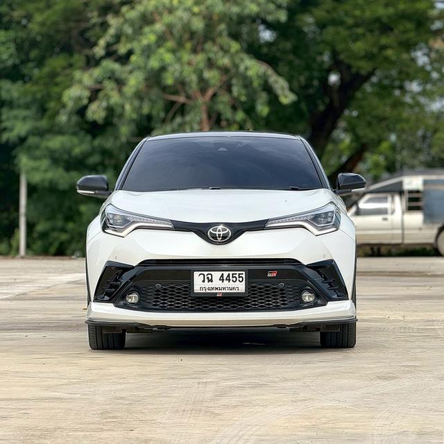 รหัสรถ 12AT4455 TOYOTA C-HR 1.8 Hybrid GR Sport ( White Pearl ) | ปี : 2022