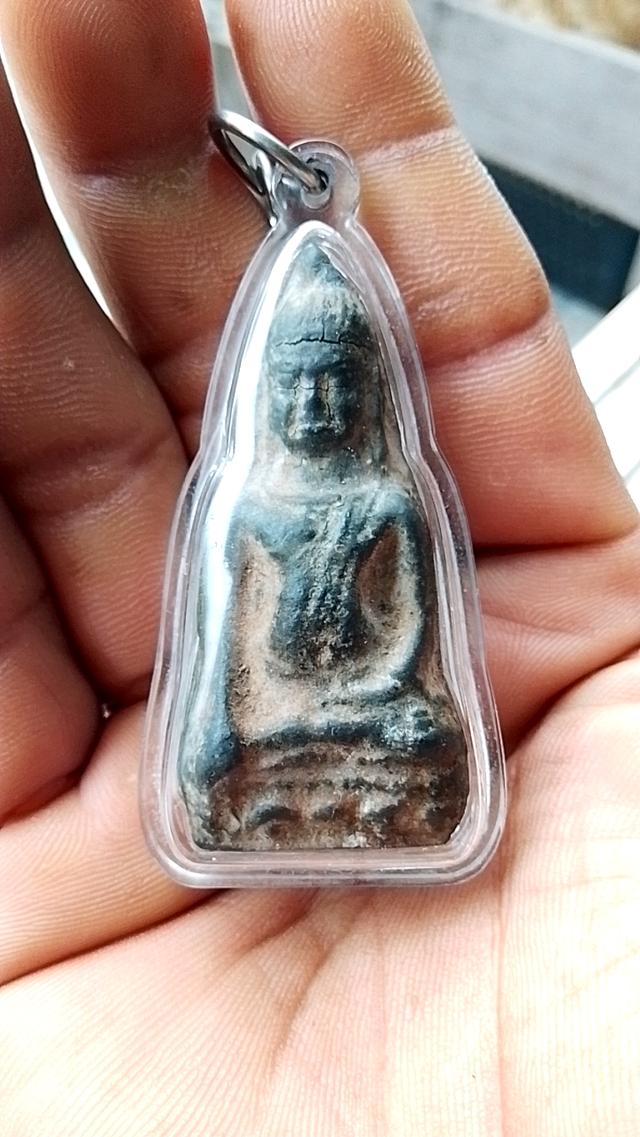 พระเครื่องยอดนิยมพระกุลพบุรีเหรียญนิยม 4