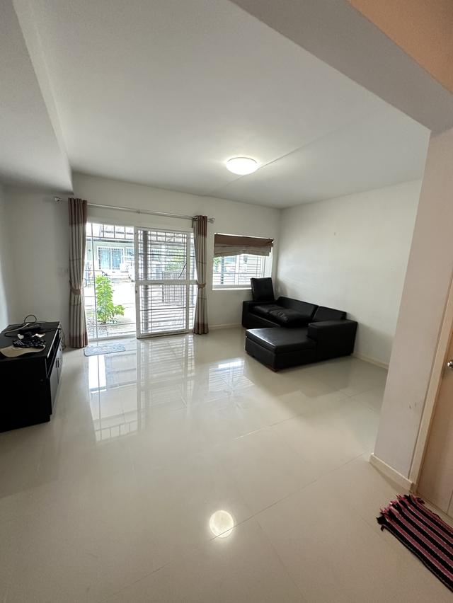 มบ.อินดี้ ซอยแก้วอินทร์ ทาวน์เฮาส์ 2 ชั้น 2