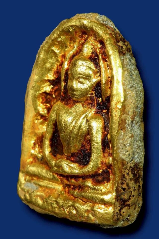 พระซุ้มกอเนื้อว่านหน้าทอง รูปที่ 2