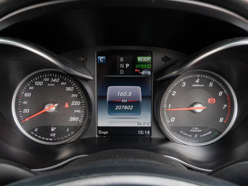 รหัสรถ 12AT8677 MERCEDES BENZ C350e 2.0 Avant-garde โฉม W205 ปีจด 2018 6