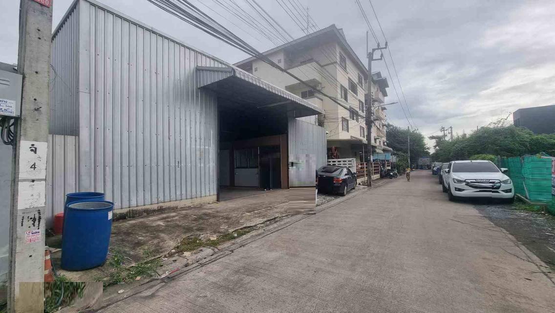 B981 ให้เช่าโกดังสินค้า ซอยโพธ์แก้ว3 ทะลุลาดพร้าว101 ได้ 1