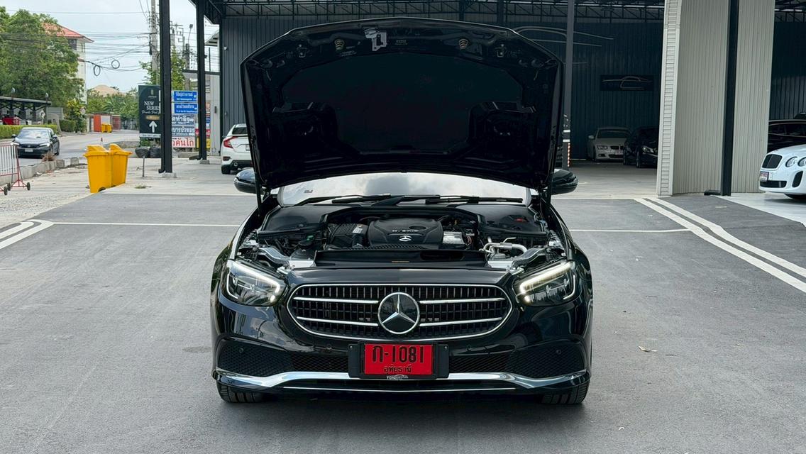 Mercedes-Benz E300e Avantgarde Facelift 2024 สีดำ มีไฟแนนซ์เหลือเปลี่ยนสัญญาผ่อนต่อได้ไม่ต้องใช้เงินออกรถ รูปที่ 17