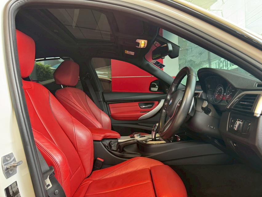 ขาย BMW 330e Msport ปี18 13