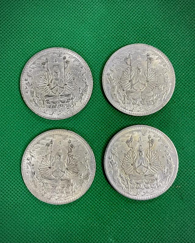 เหรียญพระโพธิสัตว์กวนอิมพันกร หลังอักษรจีน เนื้อเงิน หนัก18กรัม ปี39 8