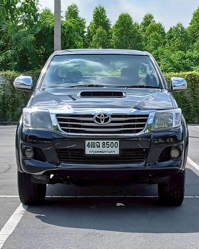 Toyota Vigo Prerunner Smart Cab 2.5 E VN Turbo เกียร์ธรรมดา สีดำ ปี 2013