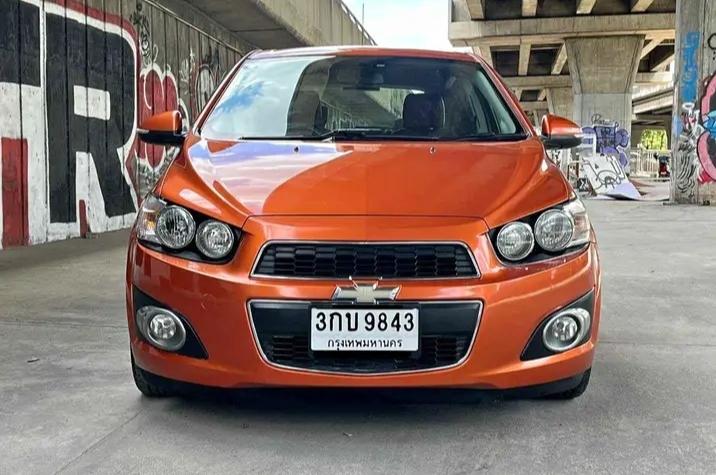 Chevrolet Sonic สีส้ม