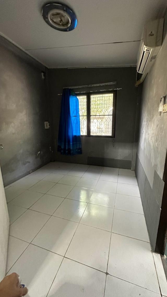 Rent Old Single House without Furniture at Phaholyothin Rd, Latphrao 4