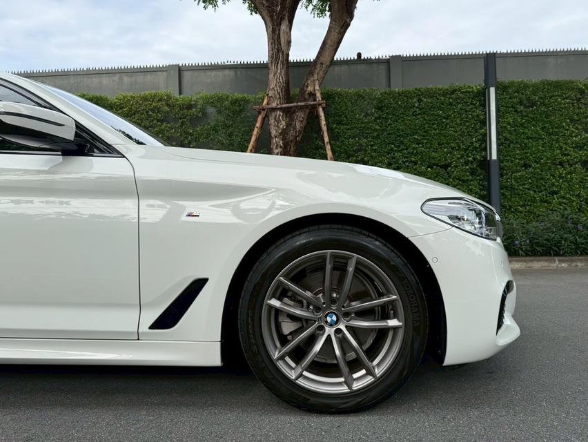 รหัสรถ AP939 BMW 520 d M-Sport ปี 20 6