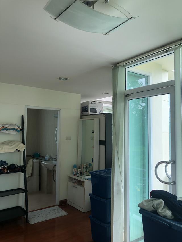 บ้านเดียว 2 ชั้นพร้อมสระว่ายน้ำ 16