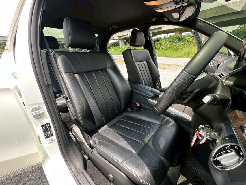 Benz E200 ปี2015 จด2017 บุ้คเซอร์วิสครบ กุญแจ2ชุด เล่มพร้อมโอน เจ้าของเดิม 16