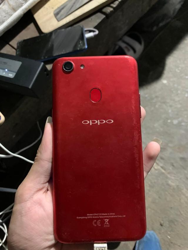 Oppo F5 สีแดงสภาพดี 2