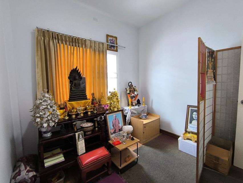 แกรนด์วิลล์  ถนนปทุมสายใน ต.บ้านฉาง อ.เมือง ปทุมธานี 18