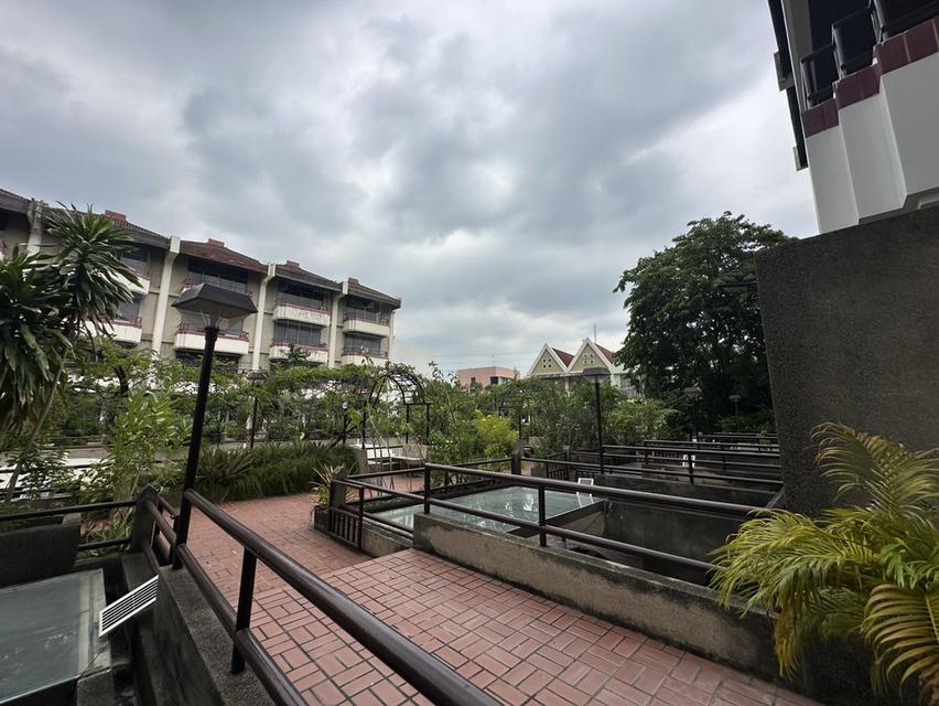 ขายทาวน์โฮม 5 ชั้น บ้านกรีนทาวน์ พัฒนาการ 52 ขนาด 33 ตร.ว. 5 นอน 5 น้ำ พร้อมอยู่ ใกล้ BTS/ARL พัฒนาการ 10