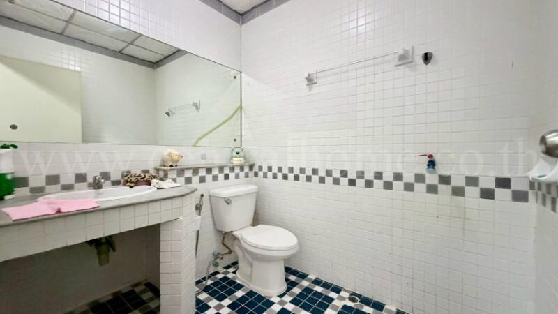 ทาวน์เฮ้าส์ นันทนา การ์เด้นท์ 2 ท่าอิฐ 13