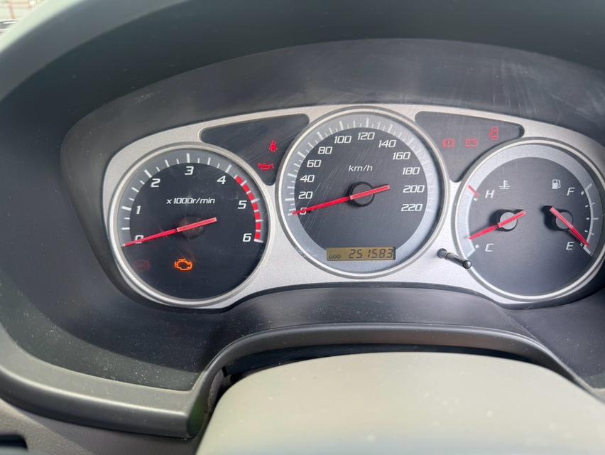 🖌️ราคา 148,000ขายสด ISUZU D-MAX HI-LANDER 3.0 ปี2005เกียร์ธรรมดา เครื่องดีเซล 3000CC ตัวสูง 4ประตูเบาะผ้าเดิมโรงงาน รูปที่ 19