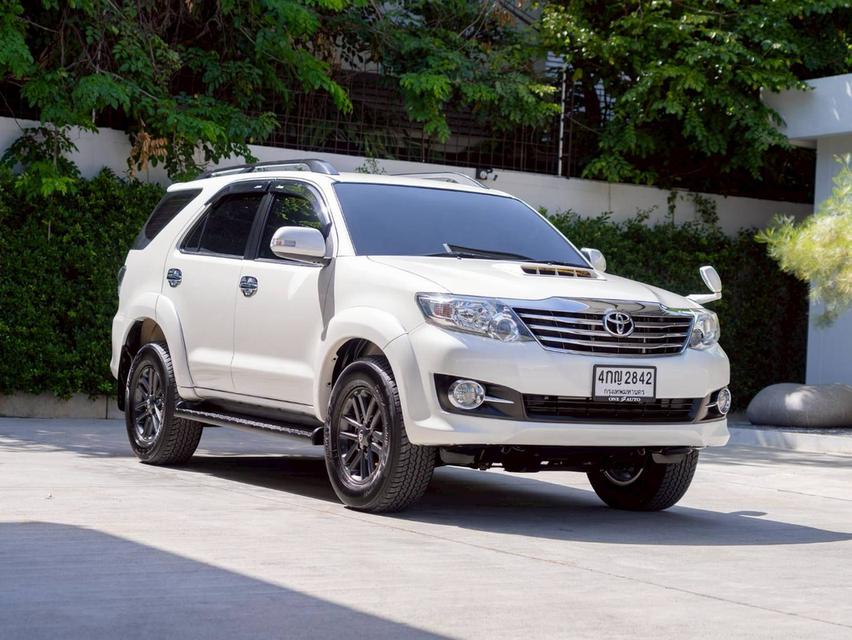 Toyota Fortuner 3.0V ปี15