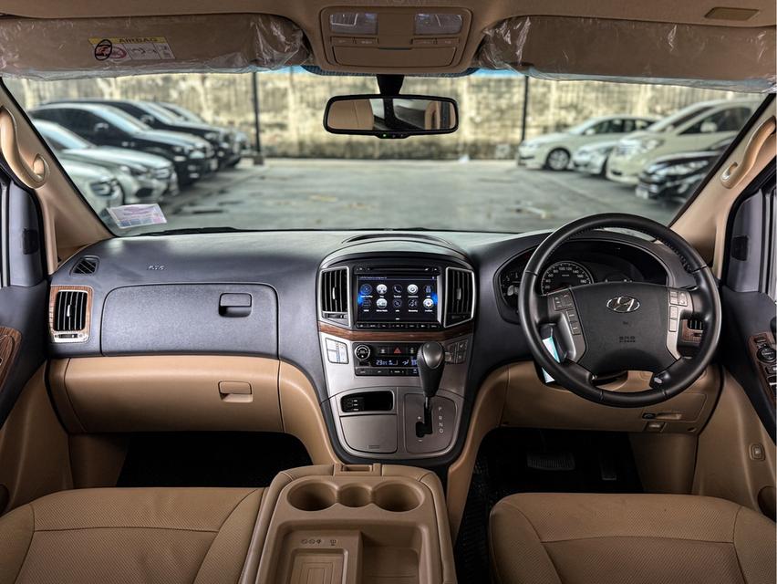 รหัสรถ WRT5226 2021 HYUNDAI H1 DELUXE โฉม ปี18-ปัจจุบัน