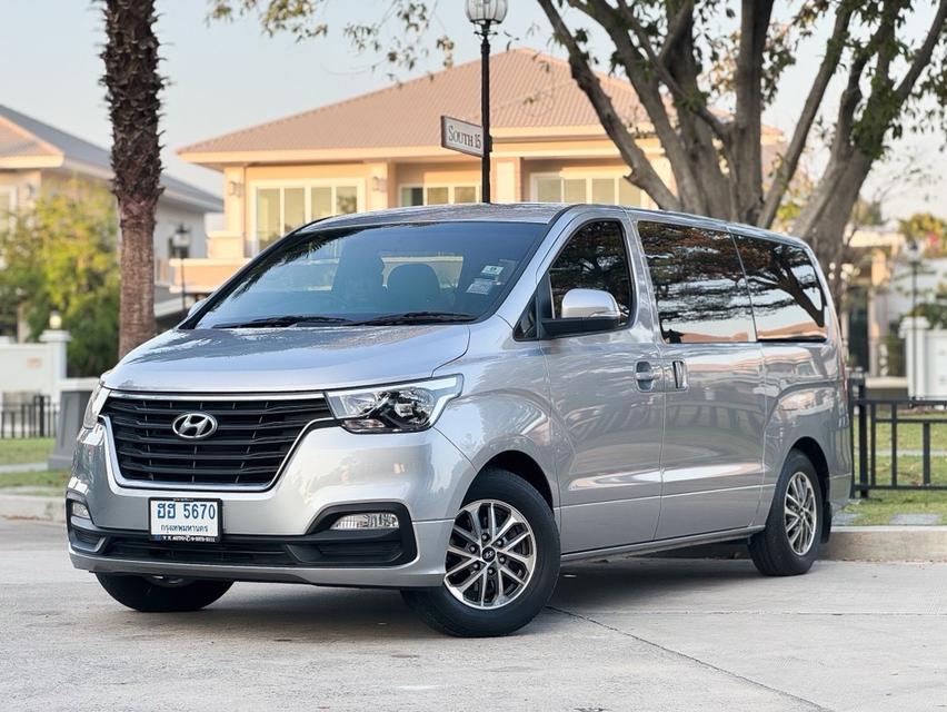 🏆 Hyundai H1 Touring A/T 2019 รหัส AVA5670