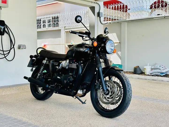 มอเตอร์ไซค์ราคาเบาๆ Triumph Bonneville T120