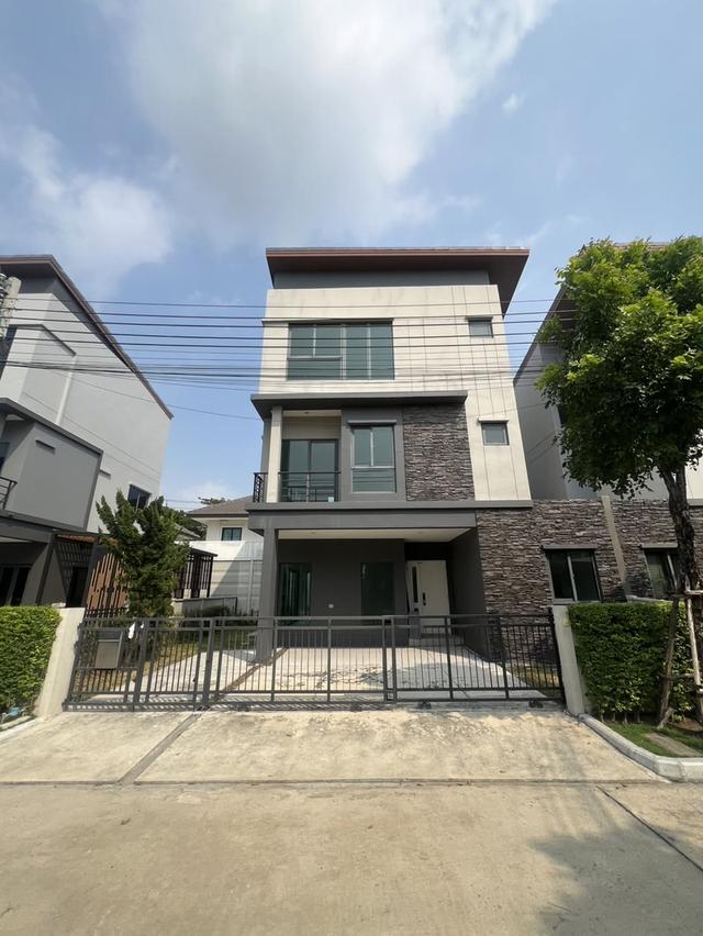 ขายบ้านแฝด 3 ชั้น โครงการ Private เพียง 28หลัง ราคาถูกที่สุดในโครงการ 2
