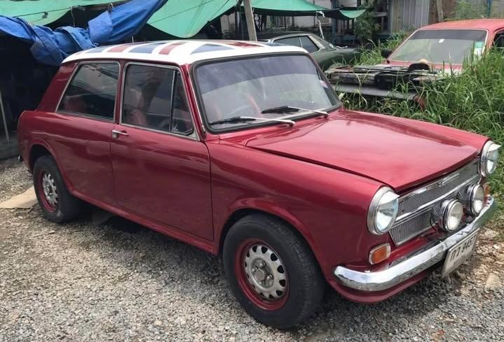 Mini Austin 1300 สีแดง 4