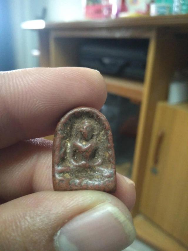 พระซุ้มกอพิมพ์เล็กเนื้อหาเข้มๆ