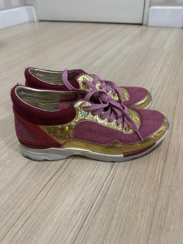 รูปหลัก รองเท้า Chanel sneakers pink gold metallic