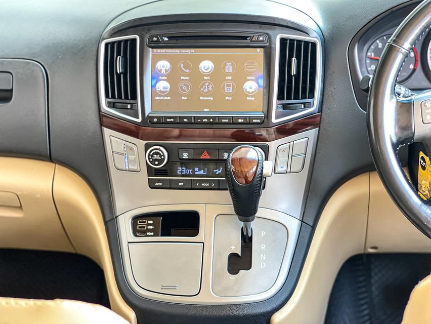 ขาย Hyundai H1 Grand Starex ปี17 8