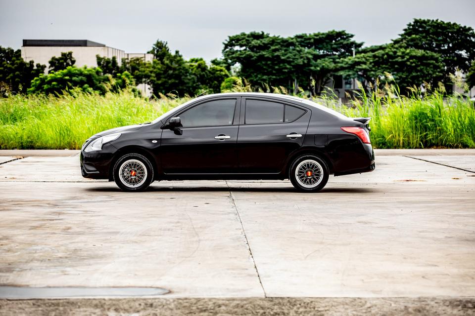 Nissan Almera 1.2E ปี 2015  สีดำ เกียร์ออโต้ 9