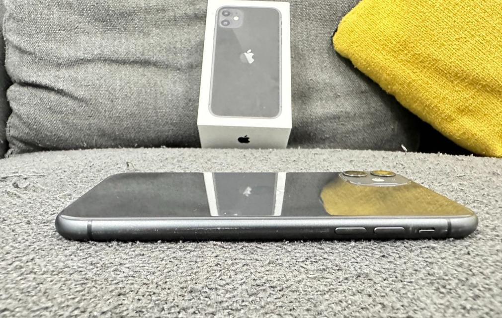 iPhone 11 สีดำ 4
