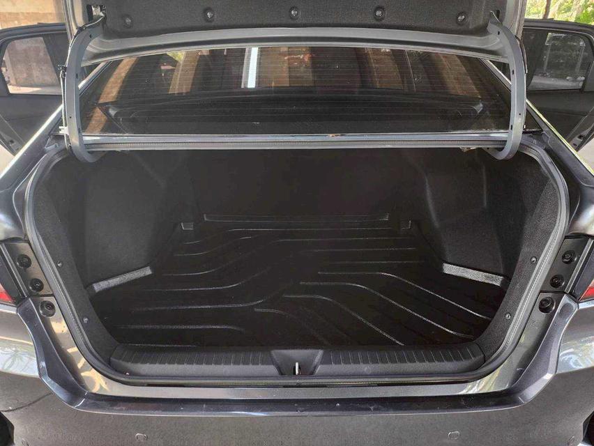 TOYOTA YARIS ATIV 1.2 PREMIUM LUXURY AT ปี 2024 รถสวยมือเดียว ไมล์น้อย 20