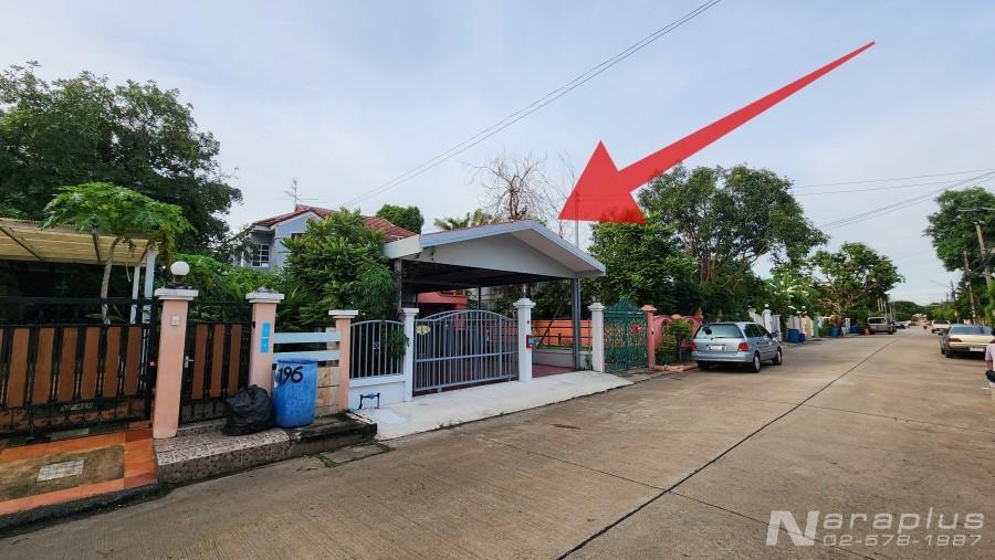 68060748 : ขายบ้านแฝด 2 ชั้น บนที่ดินขนาด 55 ตร.ว. หมู่บ้านซื่อตรง ดอนเมือง ลำลูกกา คลอง 2 ปทุมธานี  คุ้มค่าสุดๆ กู้ได้ 100% 2
