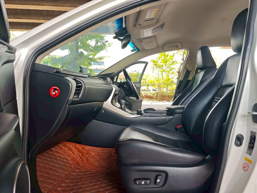🚗 2015 LEXUS NX300h Grand Luxury AT รูปที่ 17