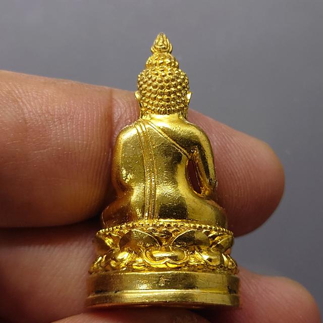 พระไพรีพินาศ ครบรอบ 13 ปี กกต. เนื้อกาหลั่ยทอง ขนาดสูง 3.5 ซ.ม.วัดบวรนิเวศวิหาร ปี2554 พร้อมกล่องเดิม