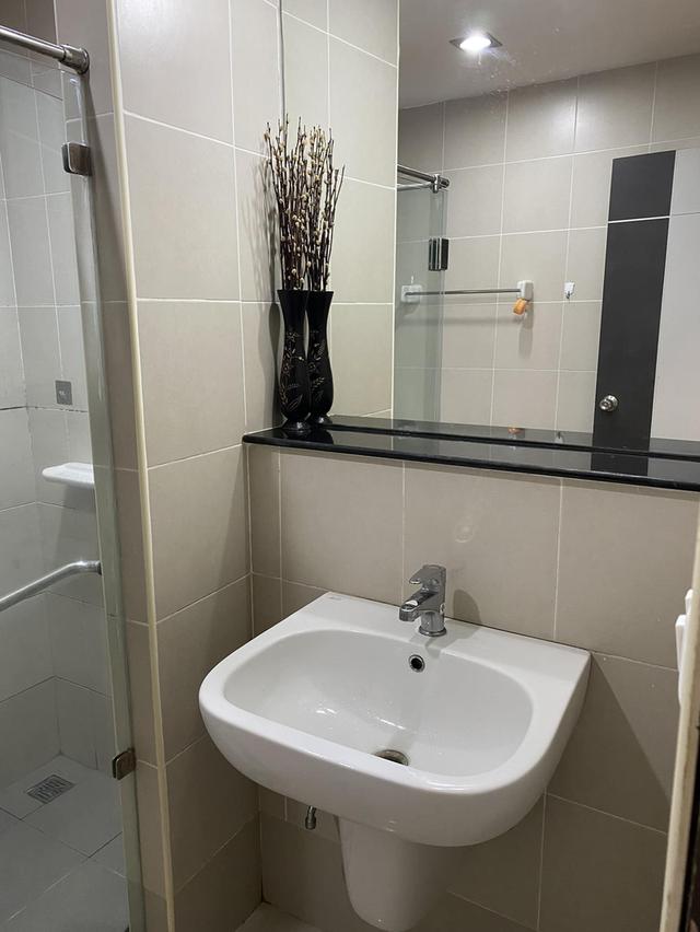 ✨🏙 คอนโดหรูใจกลางย่านเศรษฐกิจ ครบทุกไลฟ์สไตล์ พร้อมคลับเฮ้าส์ สระว่ายน้ำ และระบบรักษาความปลอดภัย 24 ชม. คุ้มค่า น่าอยู่ ทำเลโดดเด่น 🔐🏊‍♂️ 6