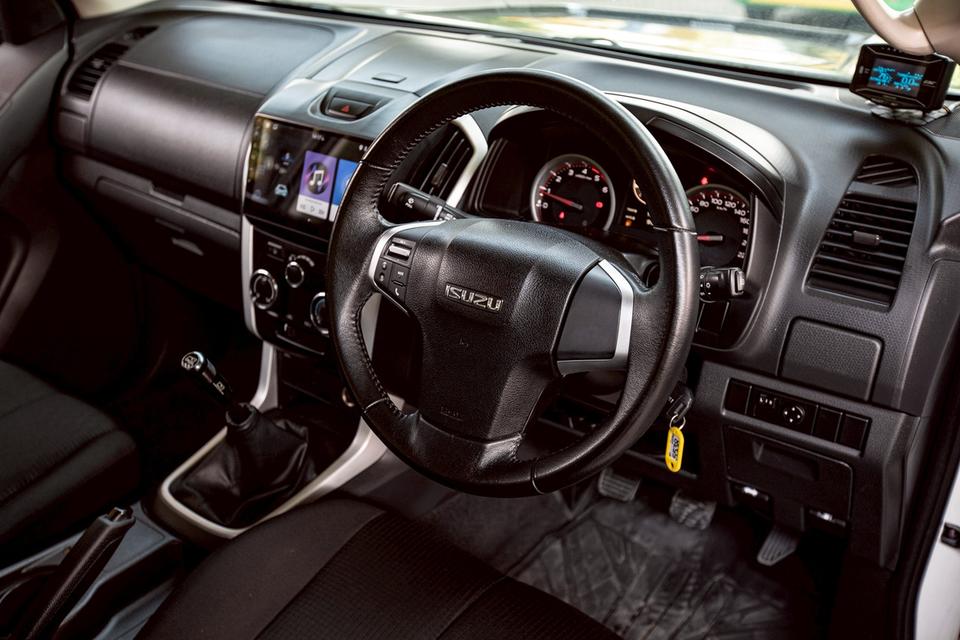 ISUZU D-MAX Double Cab 1.9 Ddi ปี 2016 สีขาว  14