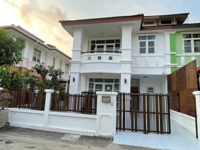 P544 ให้เช่าบ้านแฝด 2 ชั้น โครงการ บ้านศิรินเทพ ลาดพร้าว 101 Baan Sirinthep ตกแต่งสวยเฟอร์นิเจอร์ครบพร้อมอยู่ 1