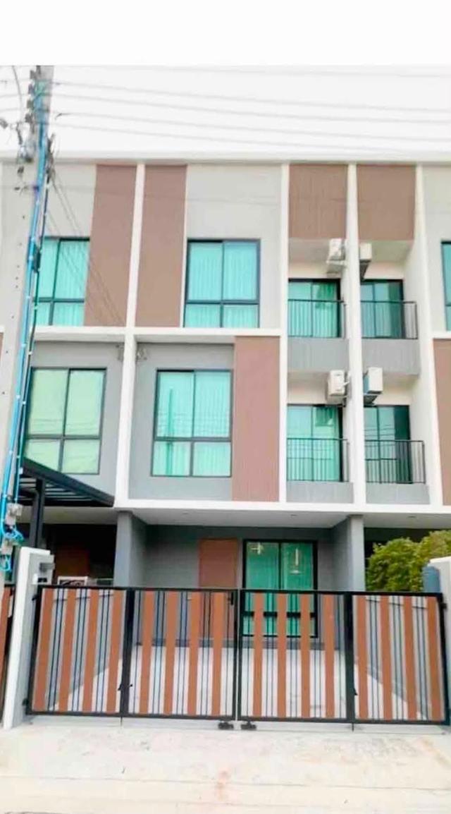 ทาวน์โฮม 3 ชั้น โครงการ  Nue connect ดอนเมือง เช่า ขาย 2