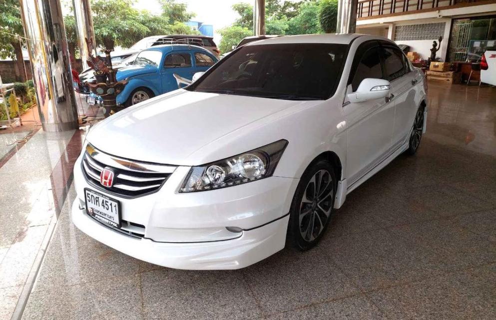 รถยนต์ Honda Accord ปี 2010 2