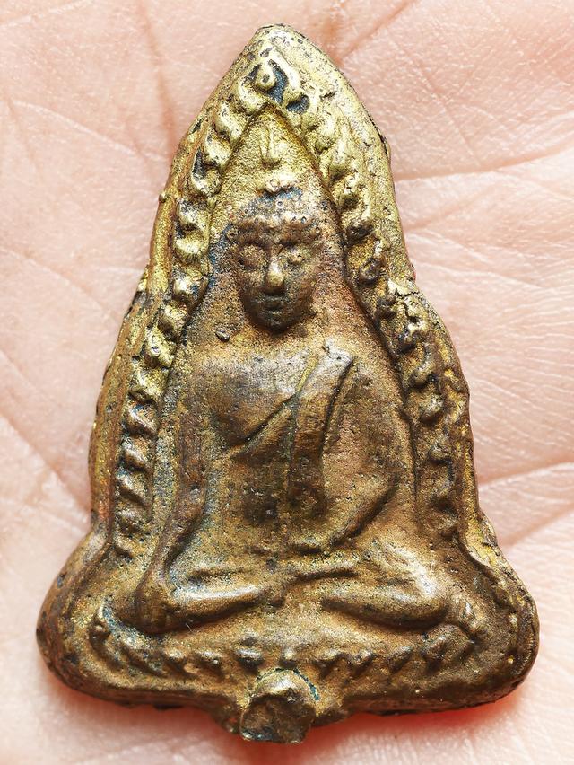 เหรียญหล่อพระพุทธชินราชหลวงพ่อเงิน พิมพ์เข่าจม เนื้อทองผสม ว ัดดอนยายหอม ปี 2493...เก่าเดิมๆ สวยแชมป์ 6