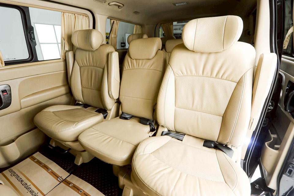 HYUNDAI H1 2.5 DELUXE AT 2017รถตู้ VIP 11 ที่นั่ง นั่งสบาย เดินทางทั้งครอบครัว รูปที่ 9