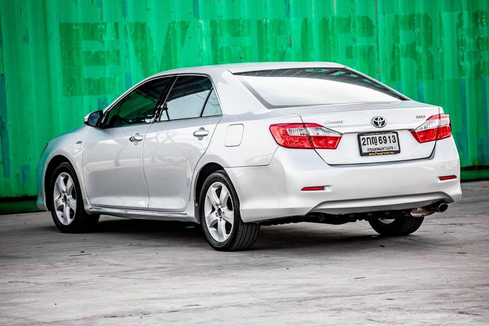 Toyota Camry 2.0G ปี 2013 สีบรอนซ์ มือเดียวป้ายแดง   4