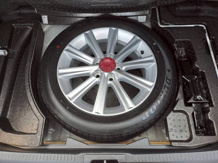 TOYOTA CAMRY 2.5 Hybrid CD ปี2014 12
